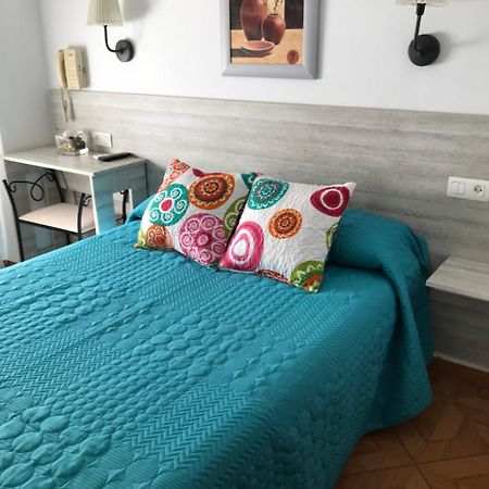Hostal Argentina Касерес Экстерьер фото