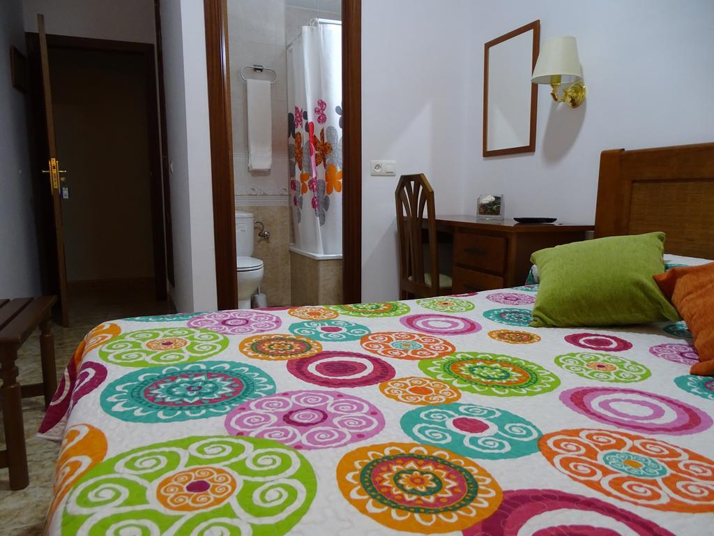 Hostal Argentina Касерес Экстерьер фото