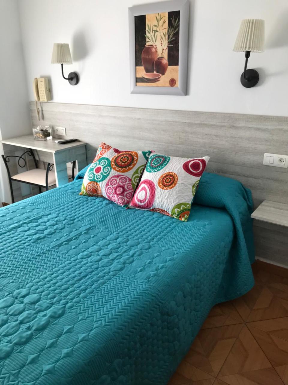 Hostal Argentina Касерес Экстерьер фото