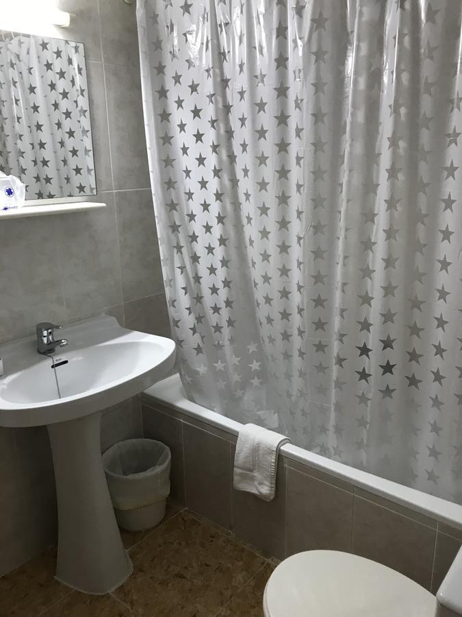 Hostal Argentina Касерес Экстерьер фото