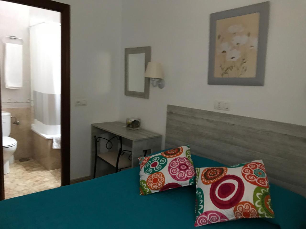 Hostal Argentina Касерес Экстерьер фото