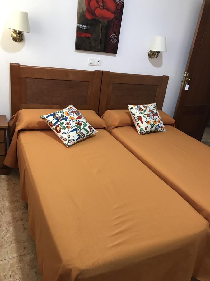 Hostal Argentina Касерес Экстерьер фото