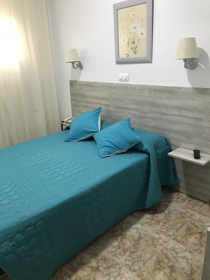 Hostal Argentina Касерес Экстерьер фото