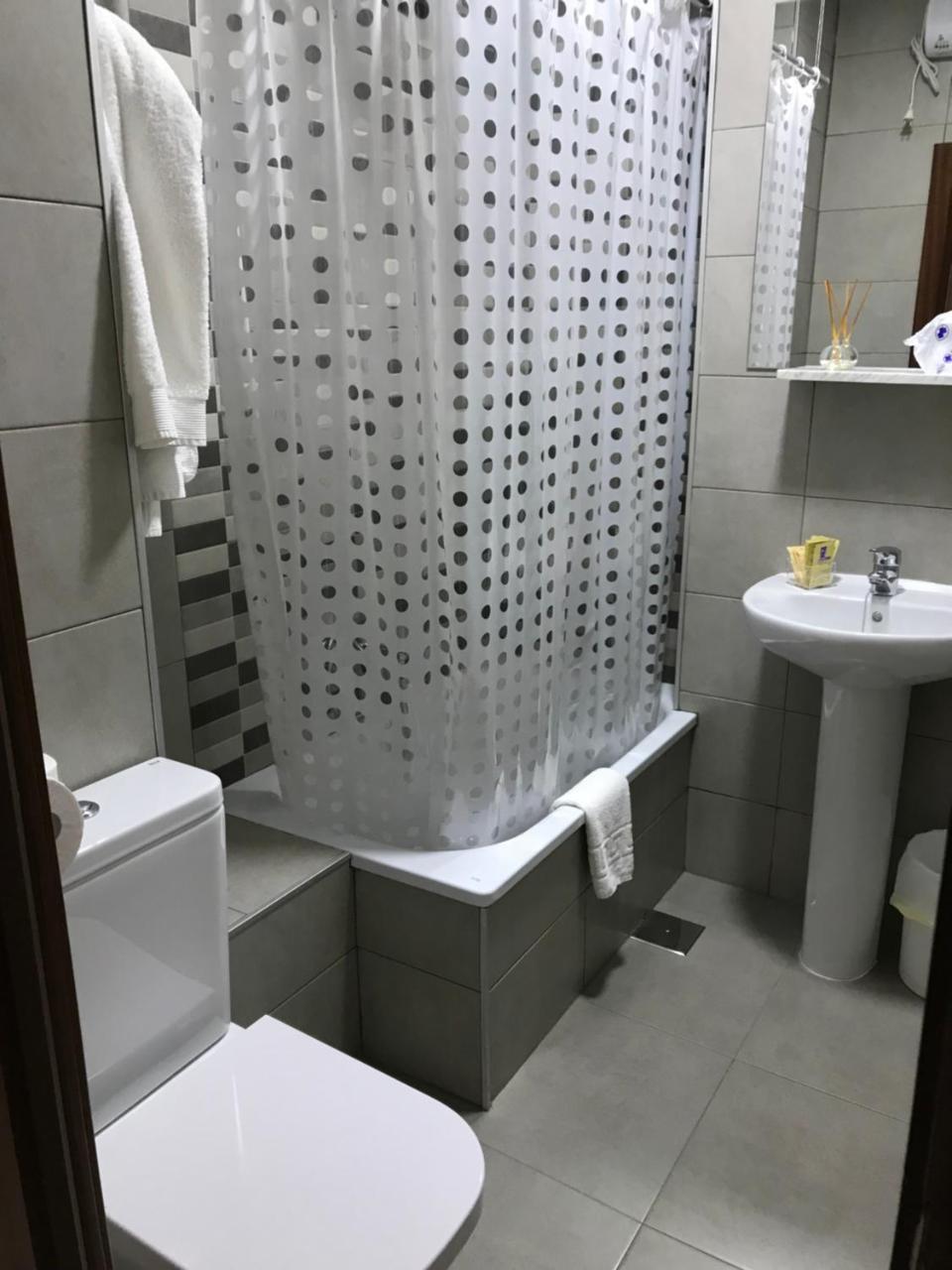Hostal Argentina Касерес Экстерьер фото