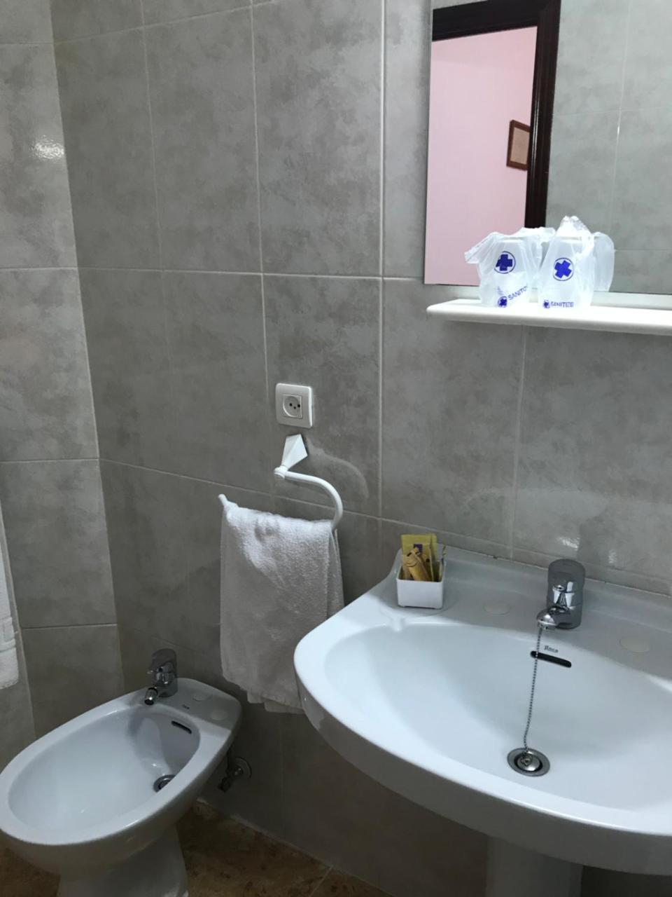 Hostal Argentina Касерес Экстерьер фото