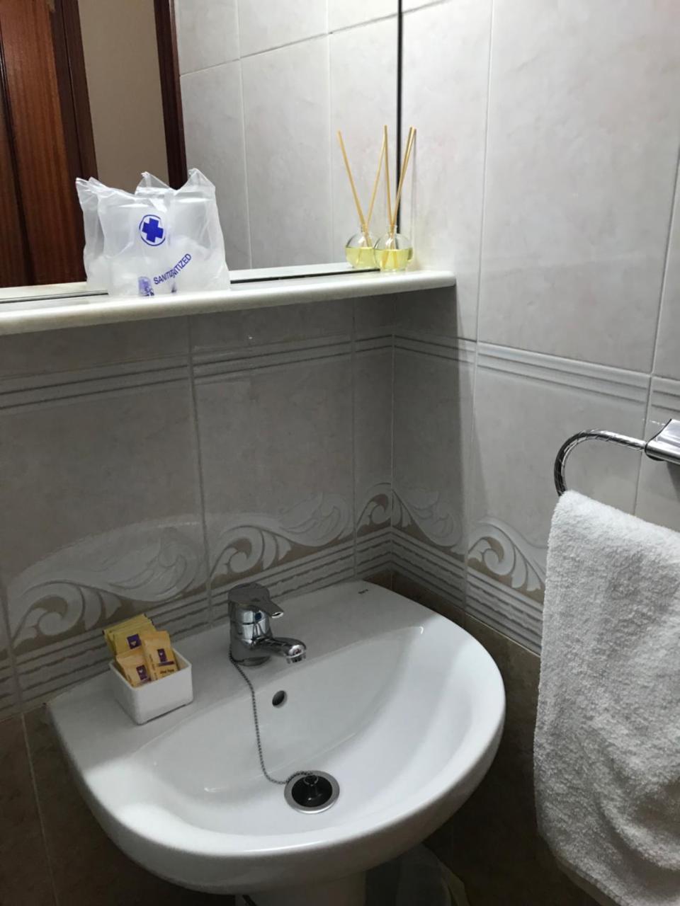 Hostal Argentina Касерес Экстерьер фото